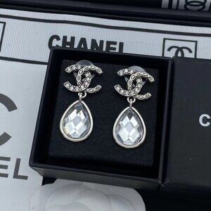 CHANEL▪️CC crystal ruthenium stud earrings